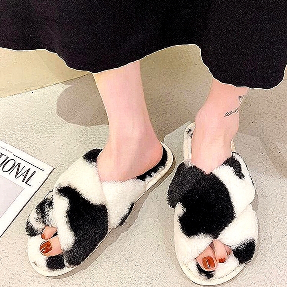 Faux Fur Fluffy Slipper's - Picture 3 of 4